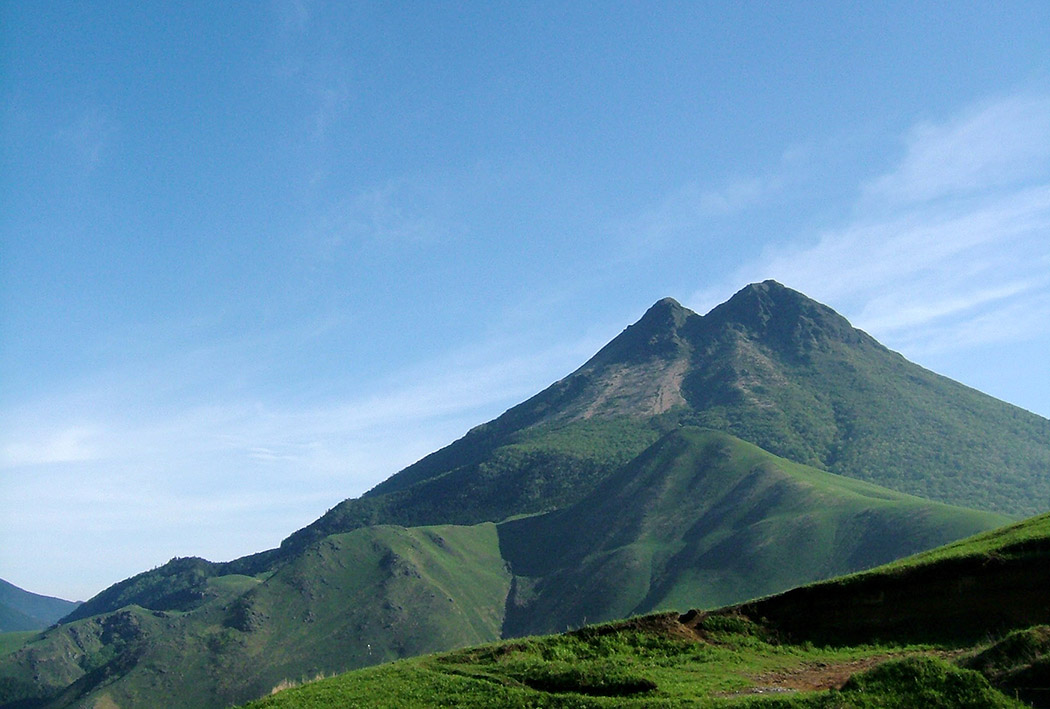 由布岳